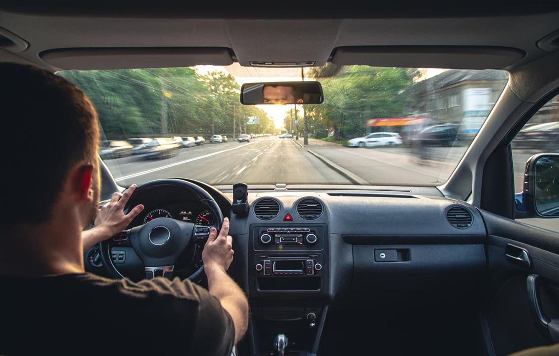 Vai viajar nas férias? Veja infrações que fazem o carro ser apreendido