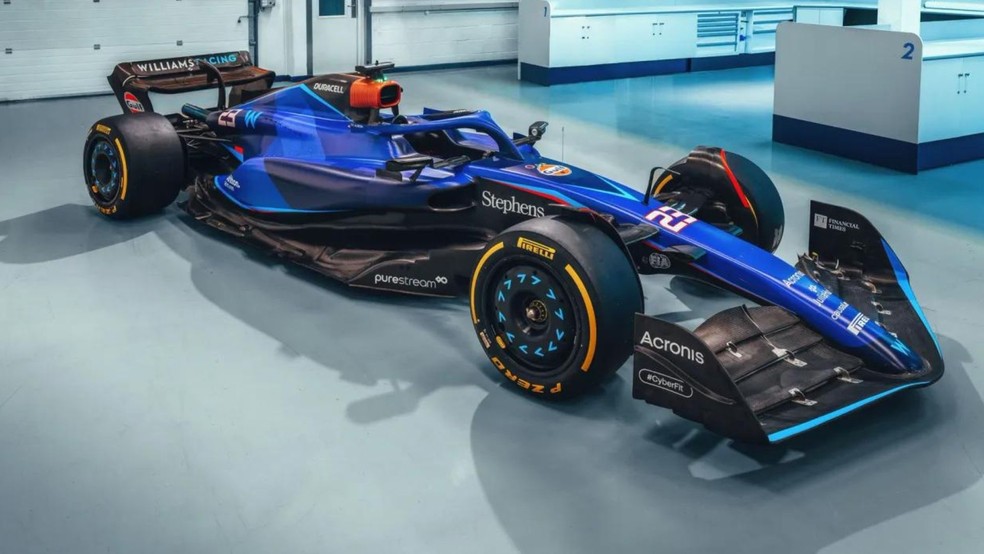 Williams FW45 traz diferentes tons de azul, detalhes em preto e novos patrocinadores — Foto: Divulgação