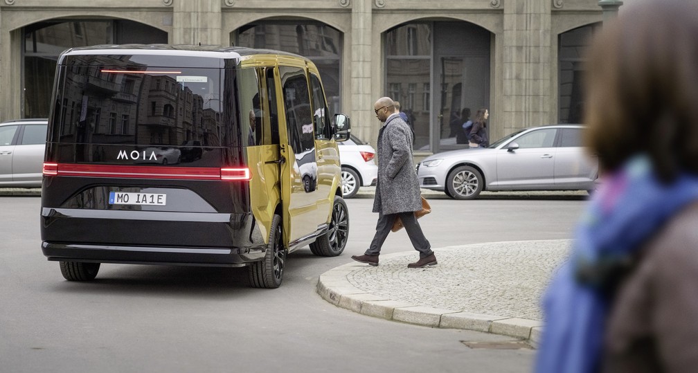 Van elétrica da Volkswagen será usada em viagens compartilha na Alemanha já em 2018 — Foto: Divulgação