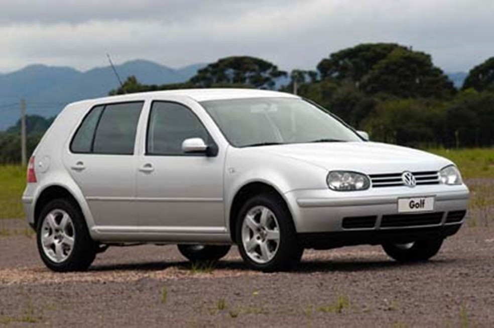 VW Golf de 2003 é isento de IPVA em quase todos os estados brasileiros, inclusive em São Paulo (SP) — Foto: Divulgação