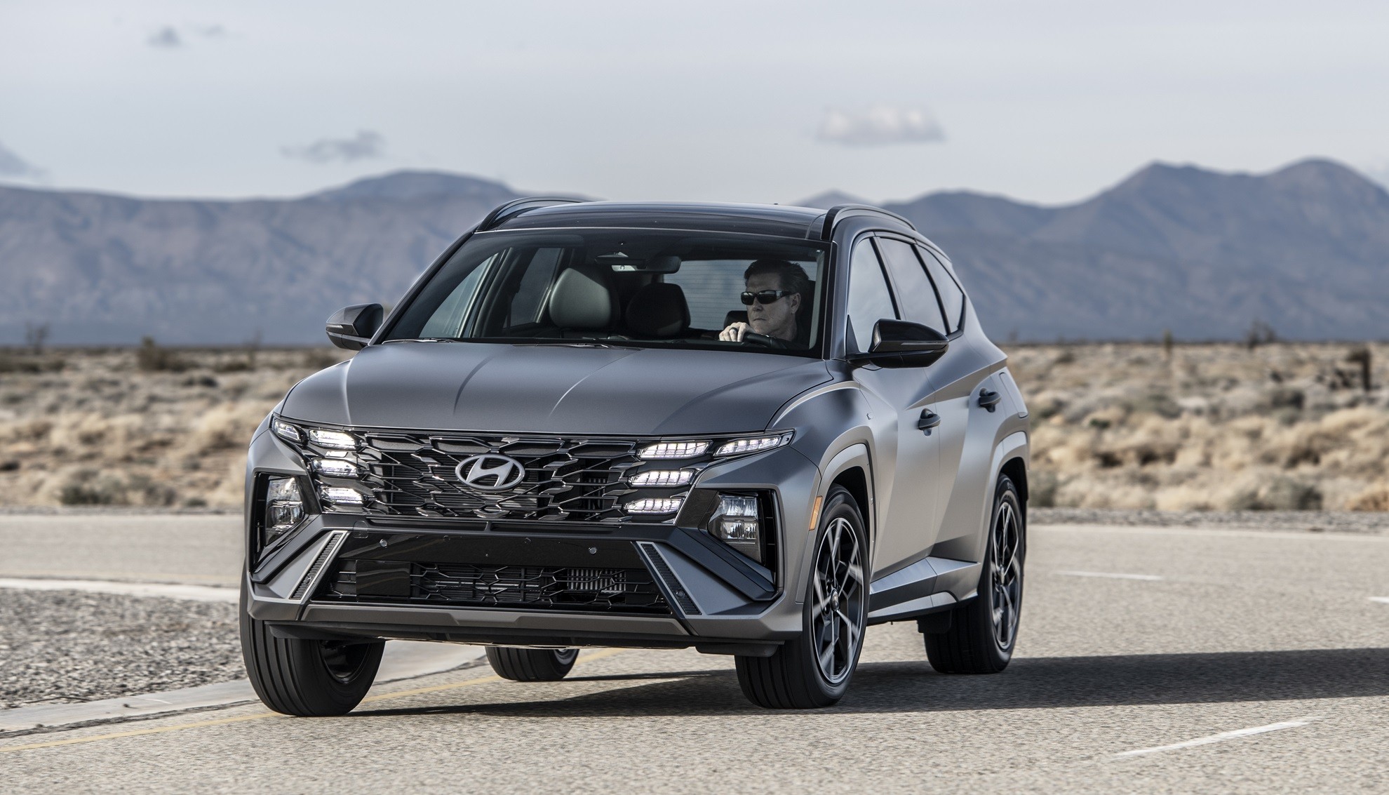 Hyundai Tucson de quarta geração muda (de novo) antes ao chegar ao Brasil