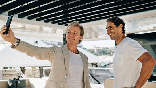 Vídeo: campeão da F1, Nico Rosberg faz tour pelo iate de R$ 30 milhões de Rafael Nadal