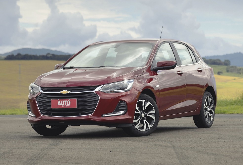 Chevrolet Onix fica atrás apenas do Volkswagen Gol entre os usados mais vendidos  — Foto: Autoesporte/Fábio Aro