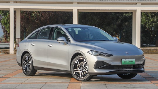 Carro híbrido chinês bate recorde de autonomia com 2.200 km sem abastecer