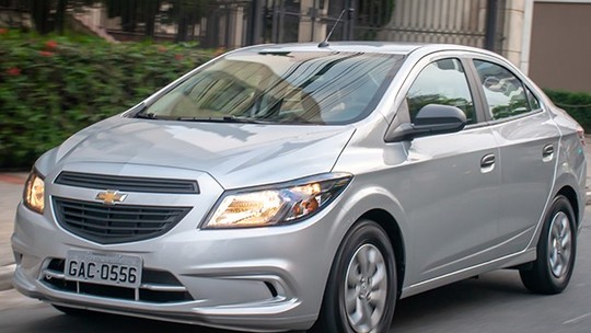 Prestes a mudar de geração, Prisma e HB20 têm descontos. Modelo anterior do Corolla também está em oferta