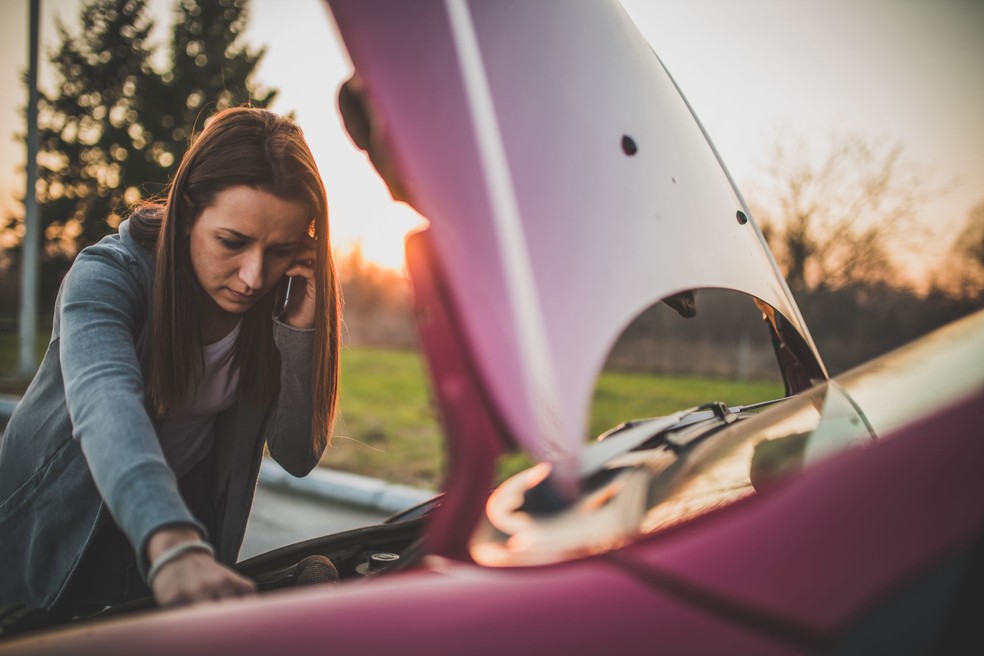 Óleo adulterado pode causar falhas no motor do carro — Foto: Getty Images