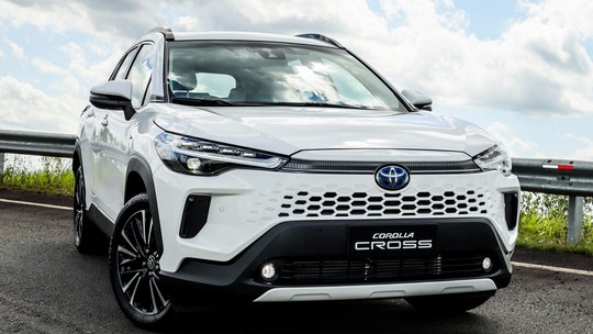 Toyota Corolla Cross 2026 fica mais completo e garantia chega a 10 anos
