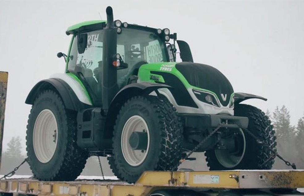 Valtra T234, trator mais rápido do mundo (Foto: Reprodução) — Foto: Auto Esporte
