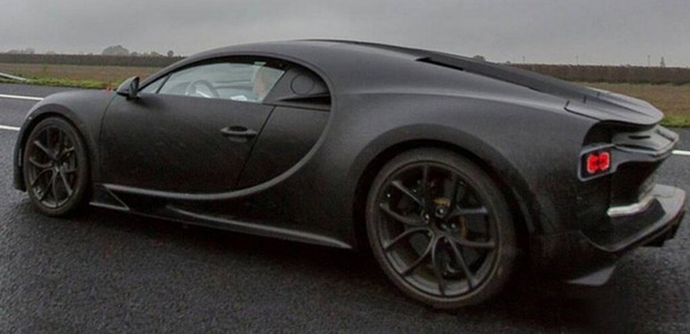 Bugatti começa contagem regressiva para lançamento do Chiron