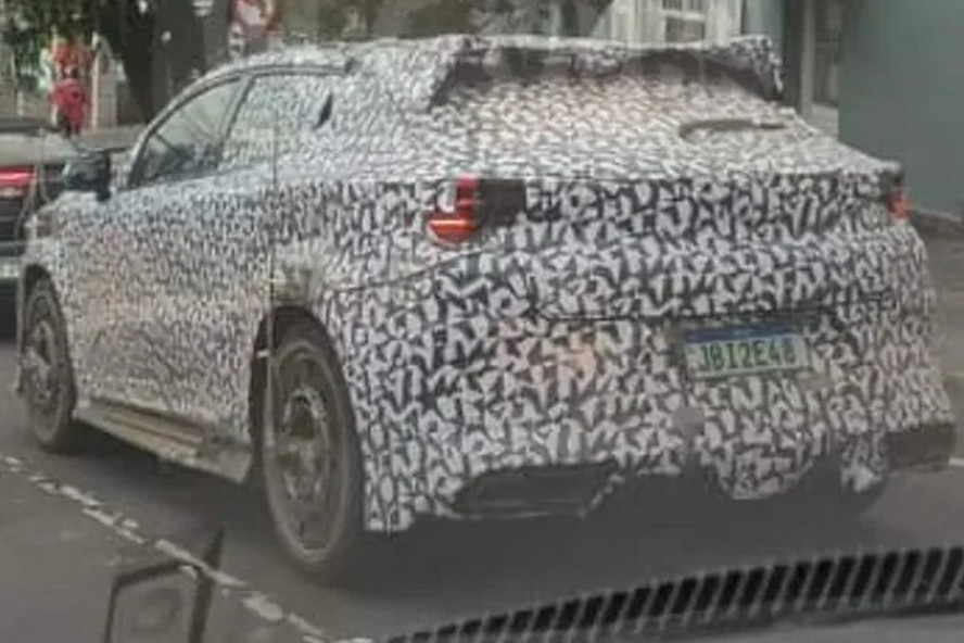 Changan Uni-T Sport - Flagra