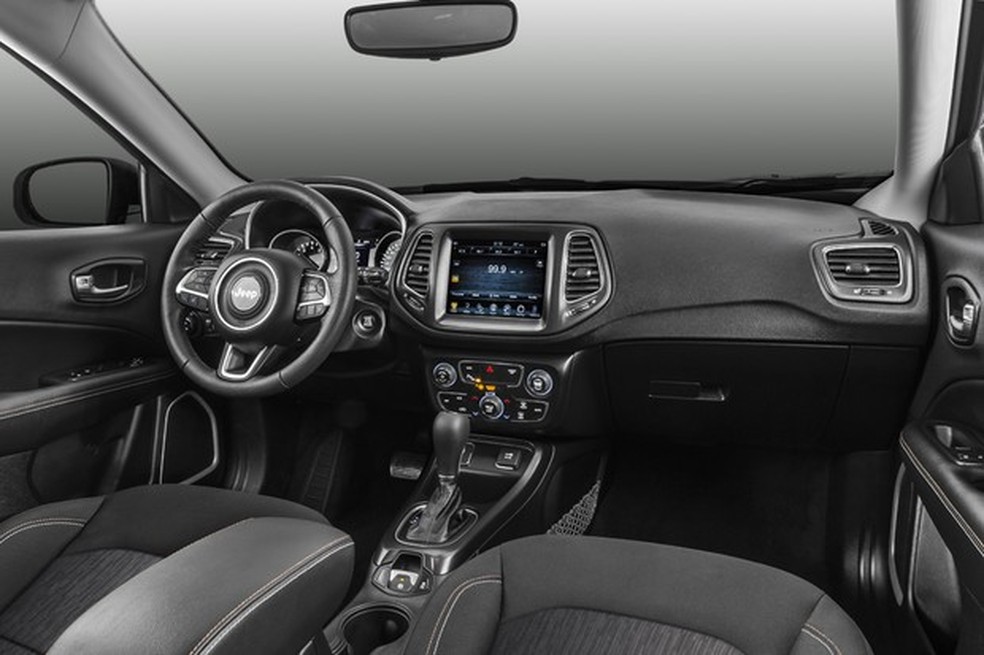 Jeep Compass Longitude flex (Foto: Divulgação) — Foto: Auto Esporte