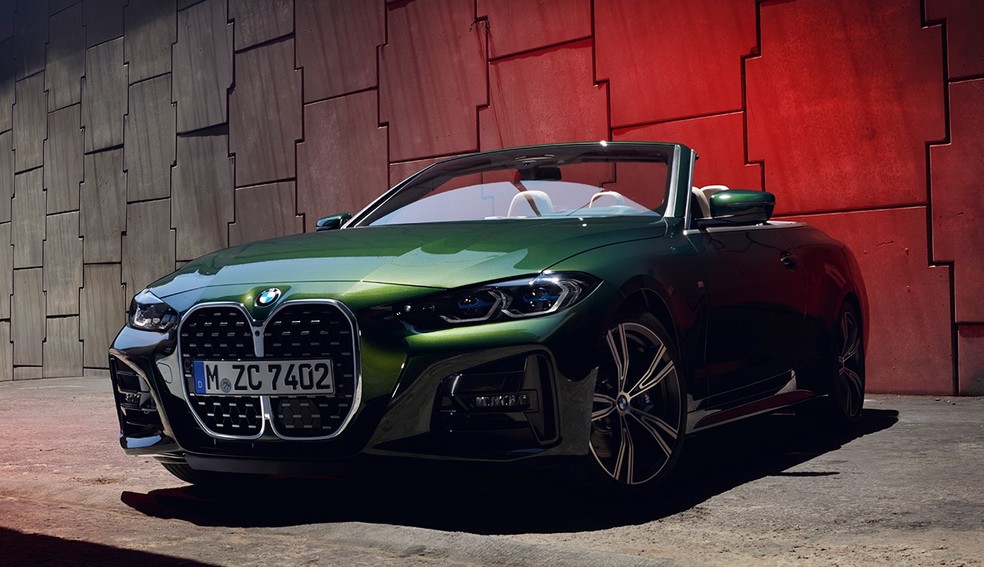 BMW 420i é um dos poucos conversíveis disponíveis hoje no mercado brasileiro — Foto: Divulgação