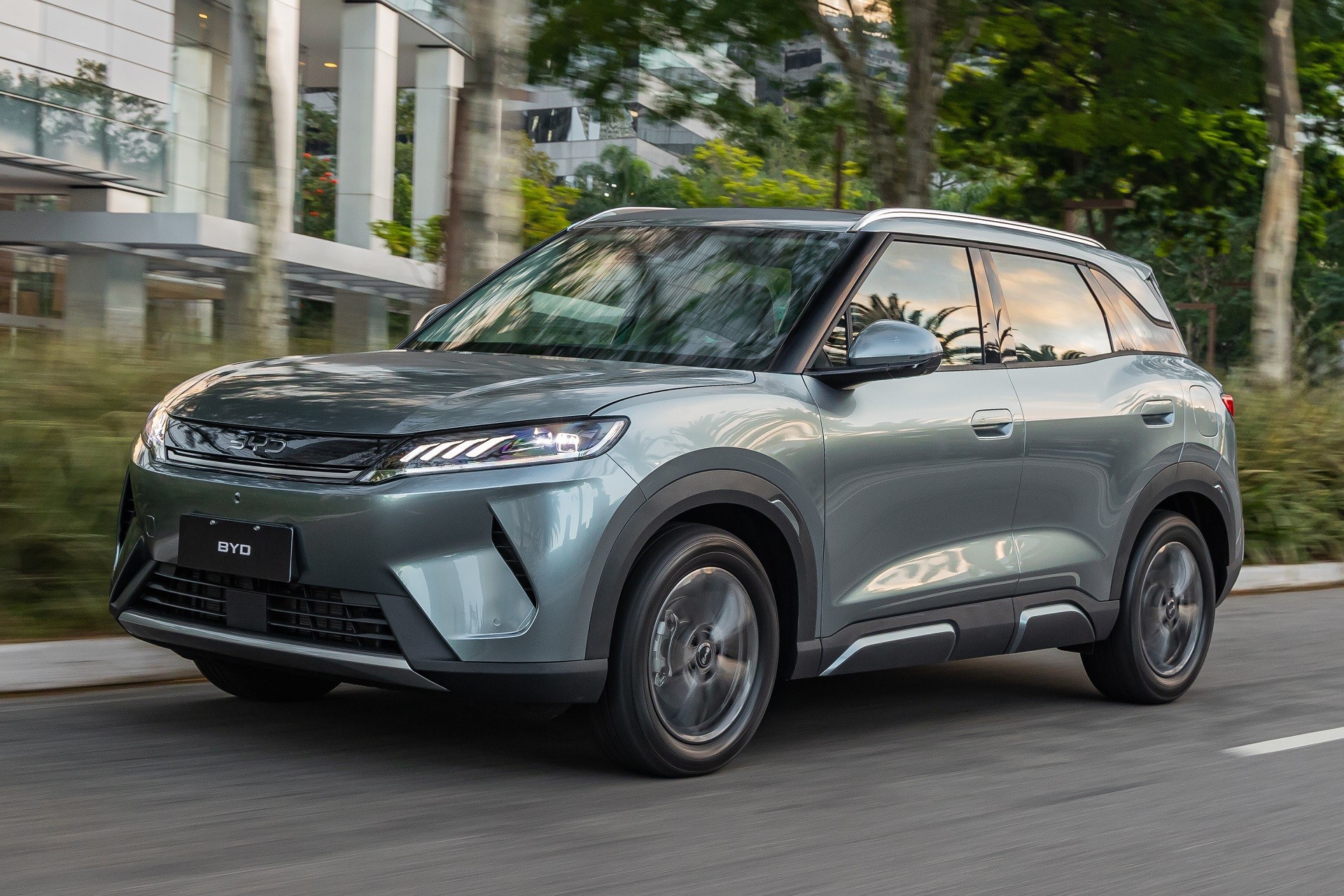BYD Atto 2: 1º SUV compacto PHEV do Brasil tem data para chegar às lojas