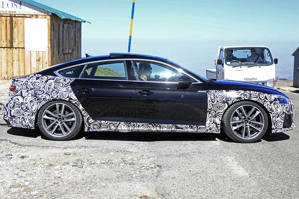 Seção central do A5 Sportback não vai ser alterada (Foto: AutoMedia/Auto News Brasil) — Foto: Auto Esporte