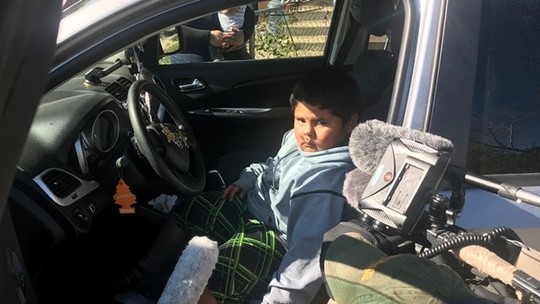 Menino de 5 anos rouba carro dos pais para ir à Califórnia comprar um Lamborghini - com US$ 3 no bolso