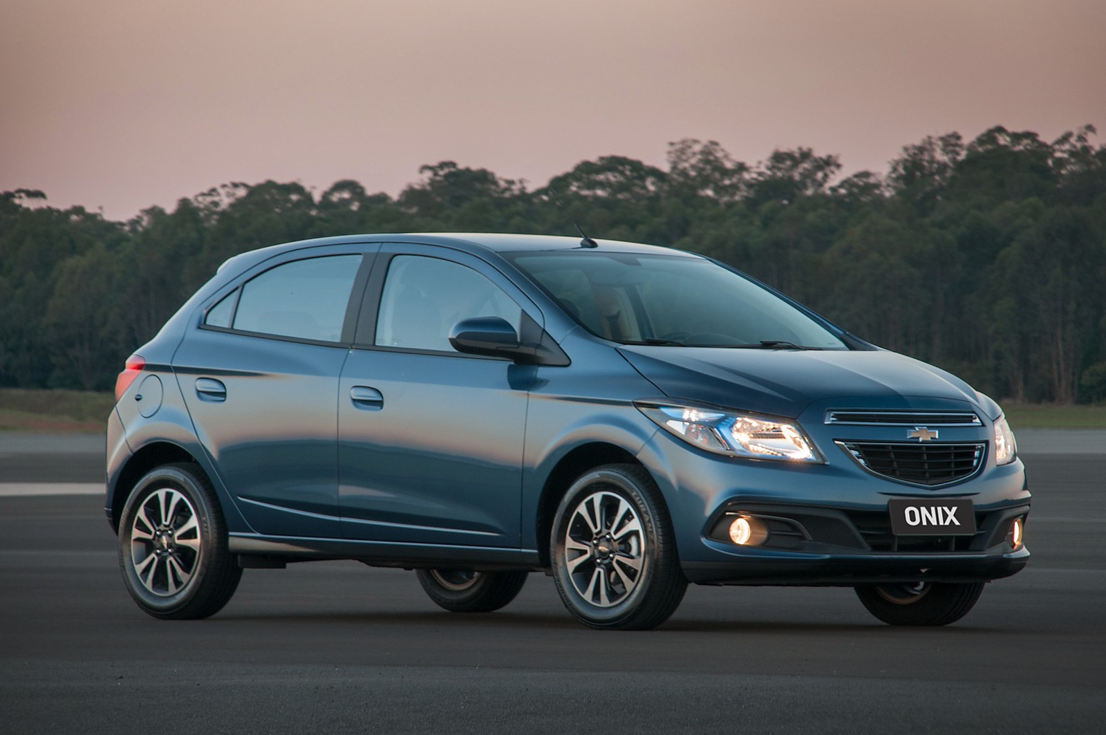 2° Chevrolet Onix - 13.462 unidades