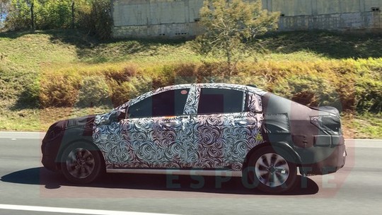 Flagra: novo Chevrolet Prisma será praticamente um mini Cruze