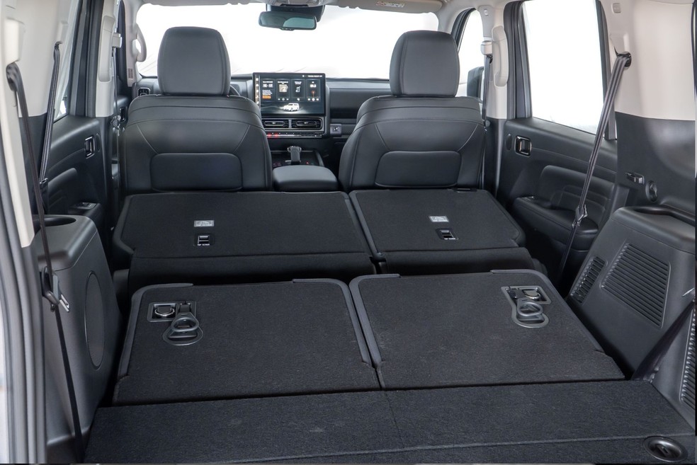 Com as três fileiras levantadas, capacidade do porta-malas do GWM Haval H9 é de 88 litros  — Foto: Divulgação