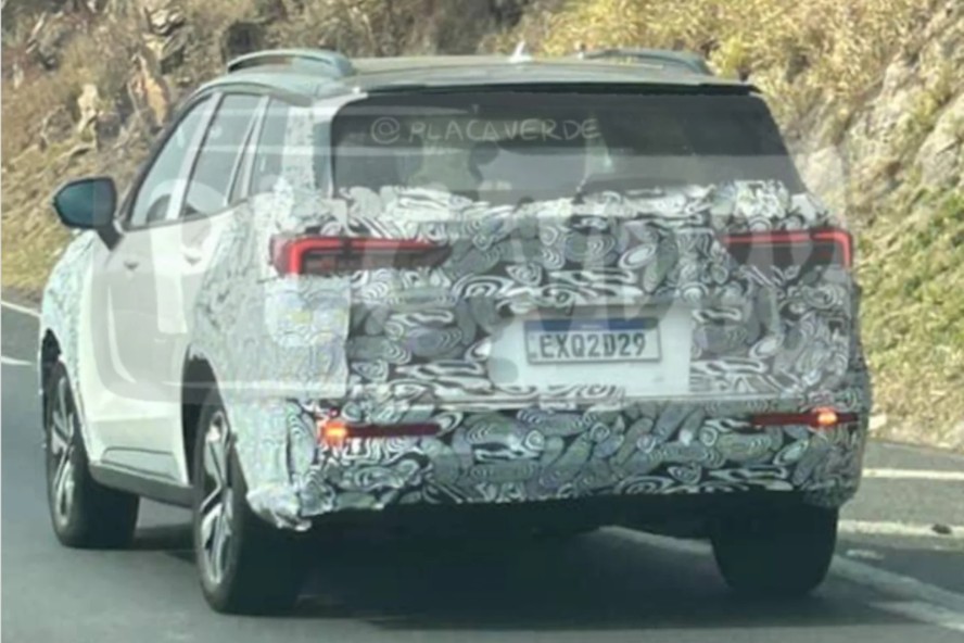 Flagra: Ford Territory Hybrid