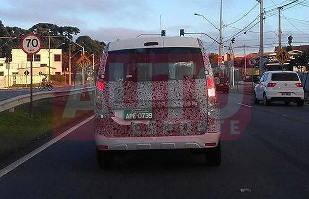 Flagamos o Renault Dokker (Foto: Alberto Schwartz / Auto News Brasil) — Foto: Auto Esporte