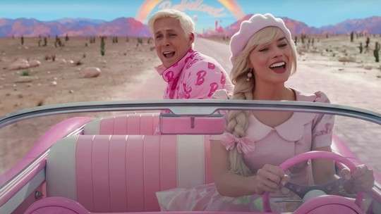 Barbie já dirigiu Corvette, Ferrari conversível e Fusca; veja os carros mais marcantes