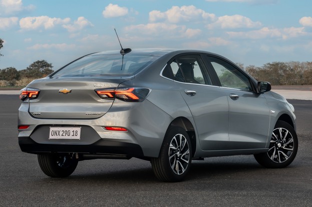 Novo Chevrolet Onix Plus 2026 - traseira
