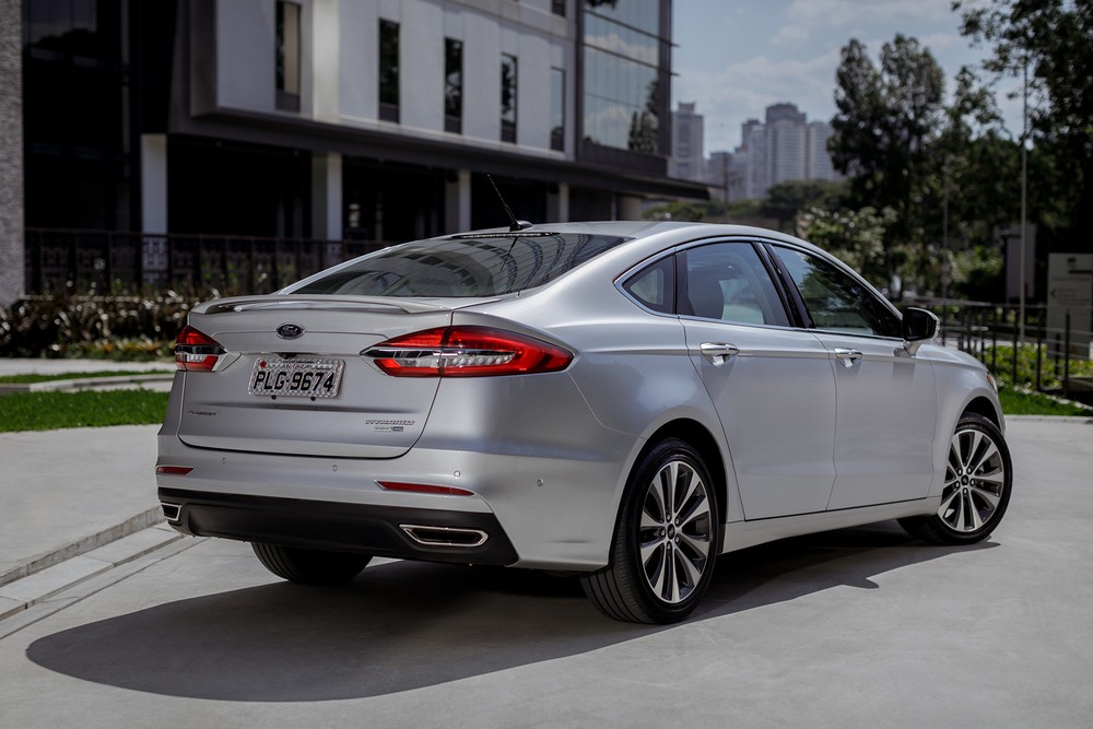 Ford Fusion sai de linha no Brasil