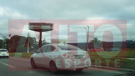 Novo Nissan Versa é flagrado em Curitiba
