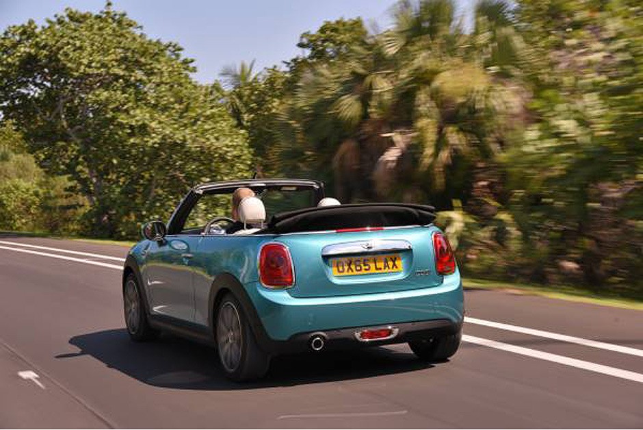 Novo Mini Cooper Cabrio 