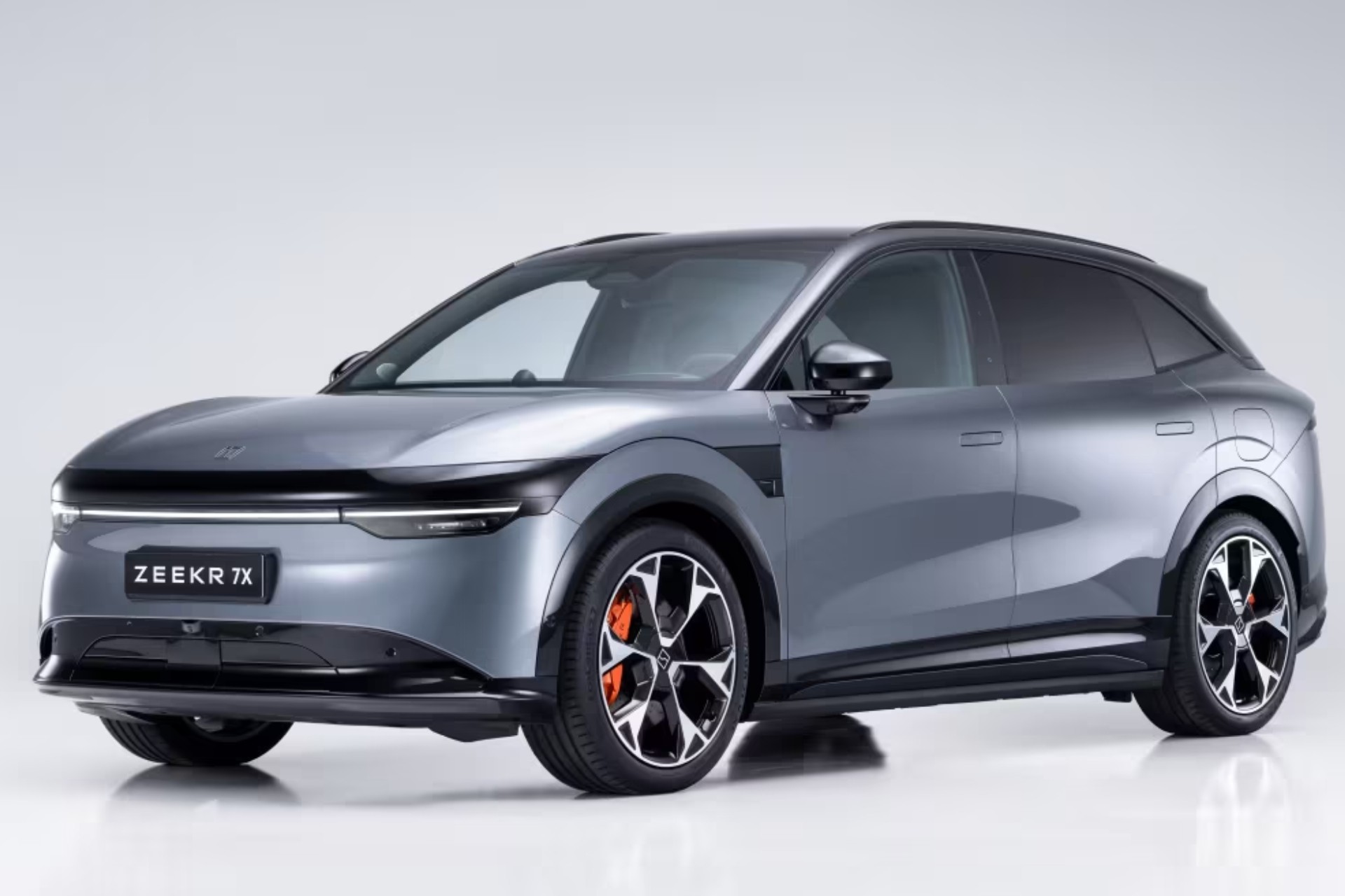 Zeekr 7X Premium é nova versão R$ 70 mil mais barata do SUV elétrico; conheça