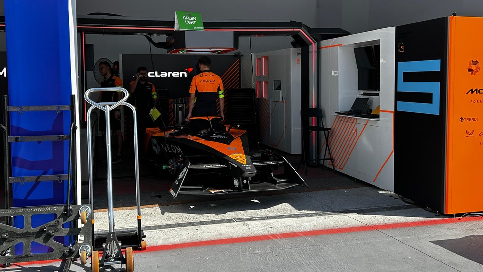 McLaren é uma das fabricantes que participam da Fórmula E — Foto: André Paixão/Auto News Brasil