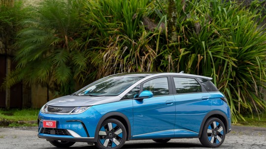 Vendas de carros elétricos têm alta de 340% em novembro; Dolphin dispara