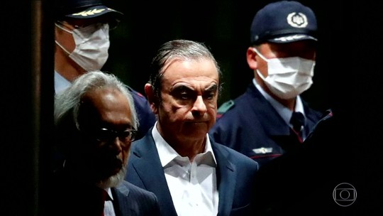 Carlos Ghosn deixa prisão no Japão pela segunda vez 