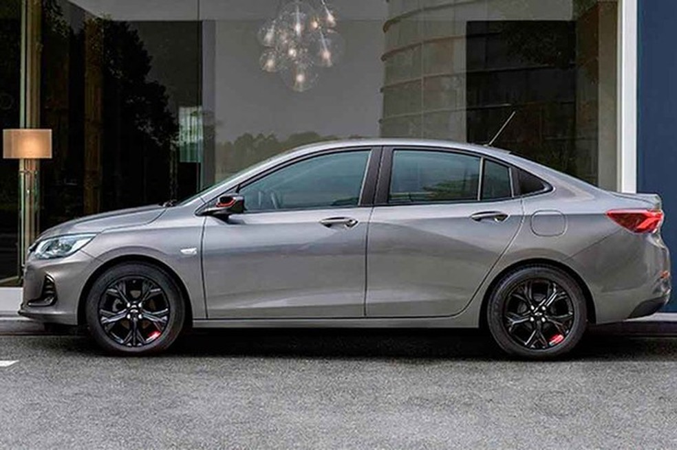 Novo Chevrolet Onix sedã: consumo de 20 km/l, mas porta-malas menor