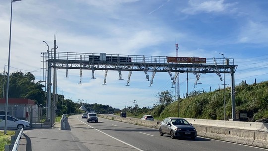 Caminhoneiros usam truque ilegal para burlar cobrança de pedágio automático