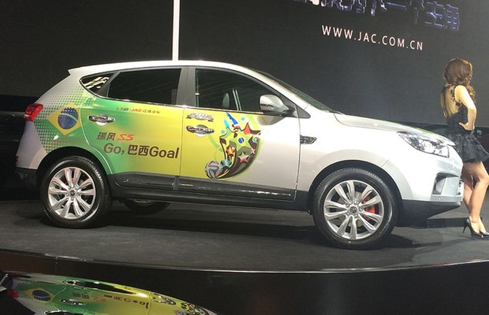 JAC T6 (Foto: Guilherme Blanco Muniz/ Auto News Brasil) — Foto: Auto Esporte