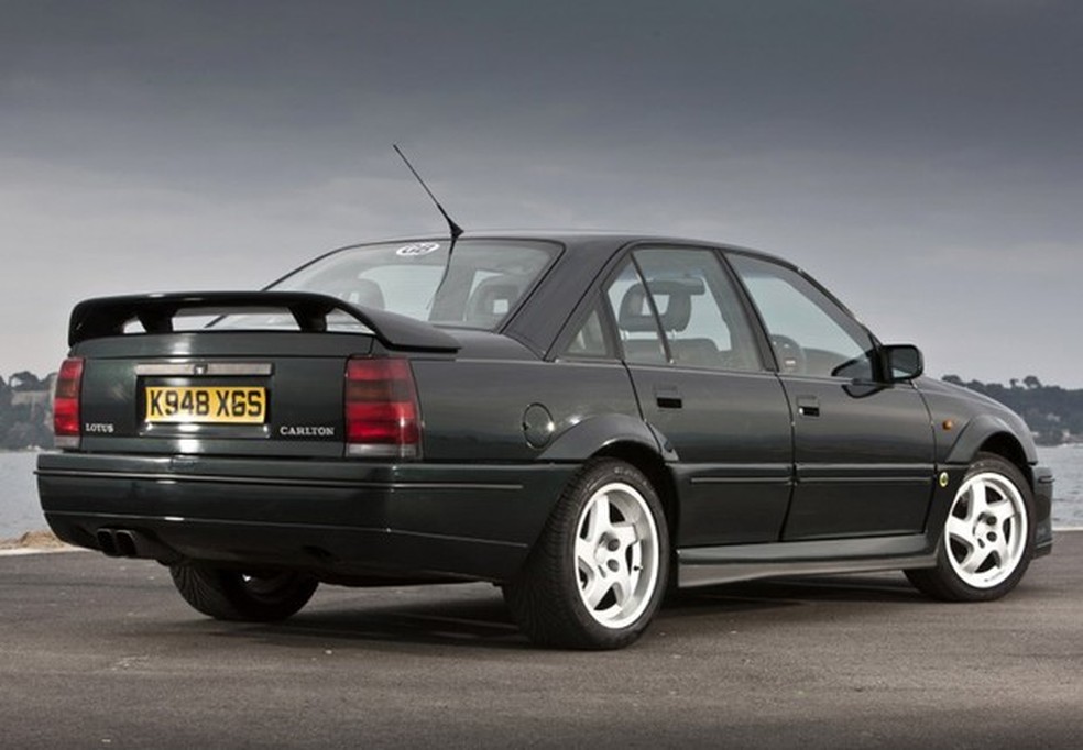Lotus Carlton (Foto: Divulgação) — Foto: Auto Esporte