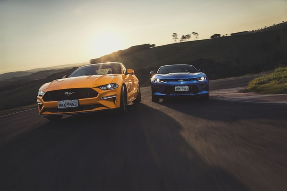 Ford Mustang e Chevrolet Camaro são queridinhos do Instagram (Foto: Fabio Aro/Autoesporte) — Foto: Auto Esporte