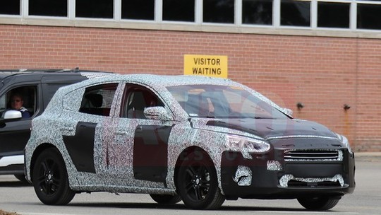 Flagra: nova geração do Ford Focus hatch já roda nos EUA