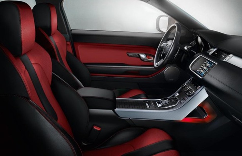 Range Rover Evoque 2015, versão Dynamic tech (Foto: Divulgação) — Foto: Auto Esporte