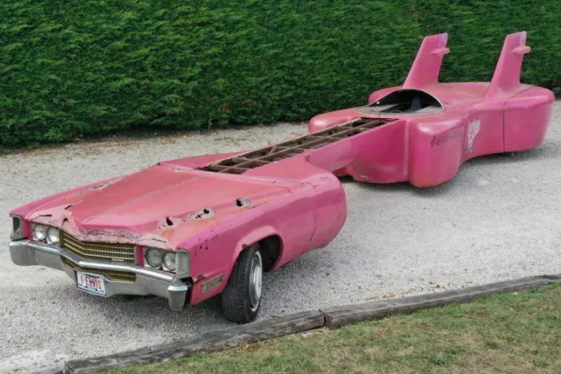 Cadillac "guitarra" de Elvis Presley está à venda mais barato que um Kwid