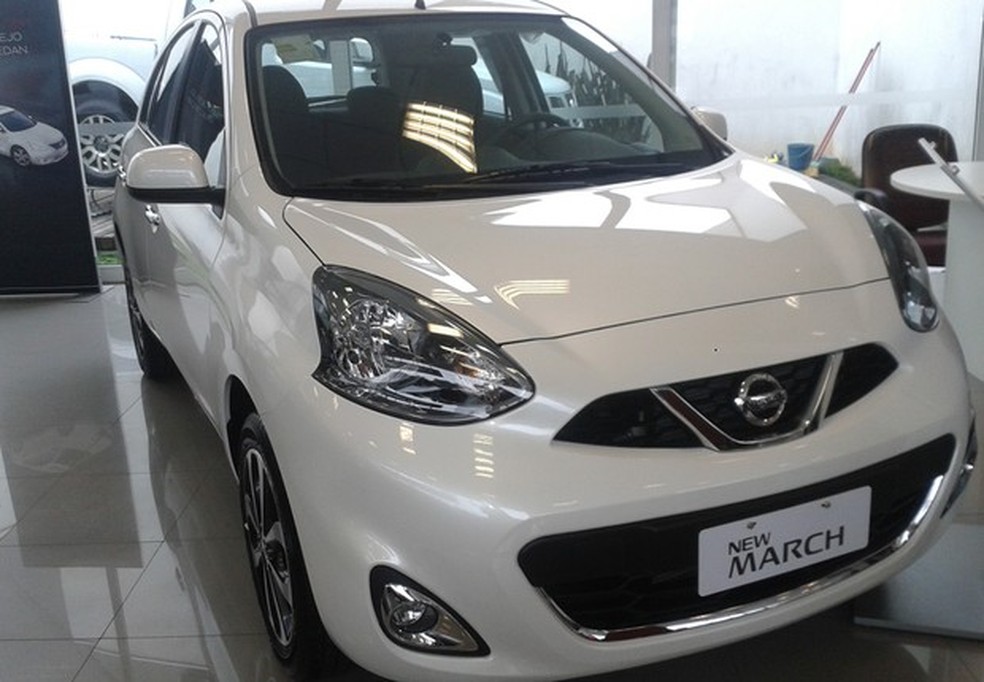 Nissan New March nas lojas (Foto: Auto News Brasil) — Foto: Auto Esporte