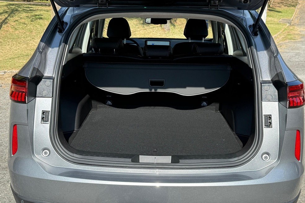 Mesmo sem tampa motorizada, porta-malas do Haval continua sendo um ponto forte — Foto: Cauê Lira/Auto News Brasil