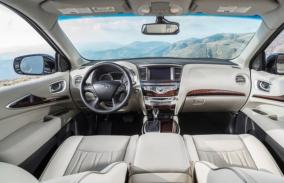 Interior do Infiniti QX60 2016 (Foto: Divulgação) — Foto: Auto Esporte
