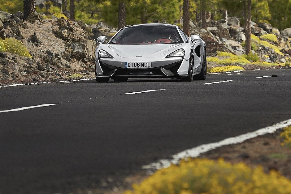 McLaren 570GT