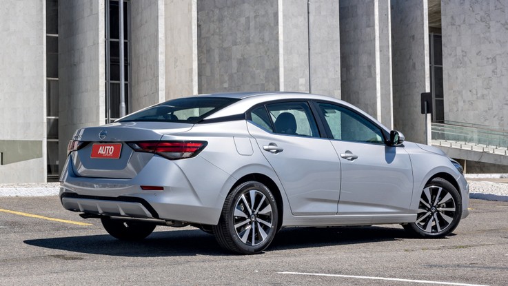 Nissan Sentra Advance - Uma das grandes apostas do novo Sentra é o visual, que parece ter sido muito bem-aceito pelo público 