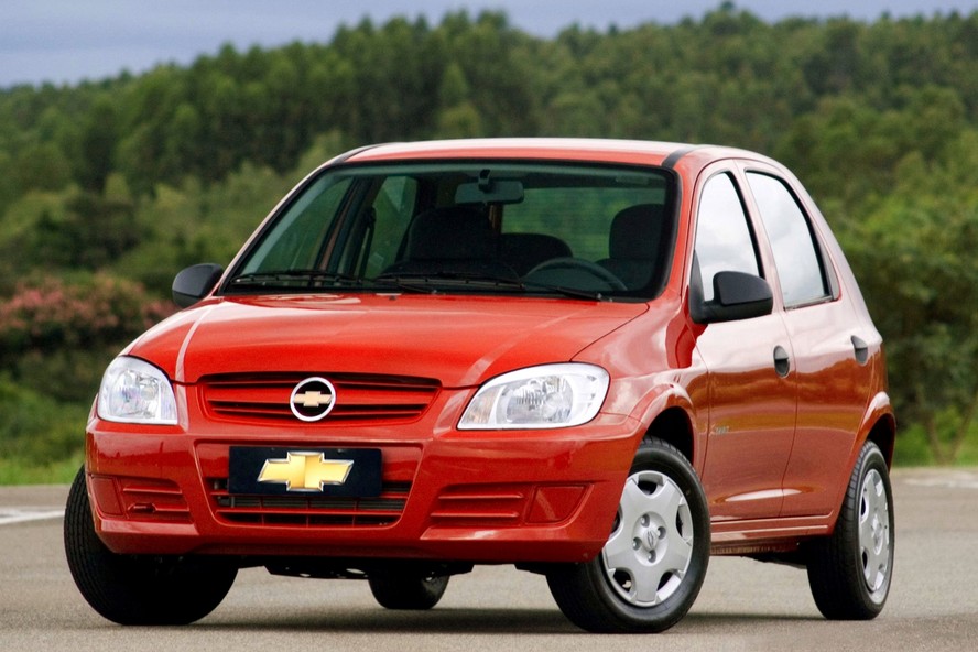 Chevrolet Celta usado: 5 versões do hatch para ser seu primeiro carro
