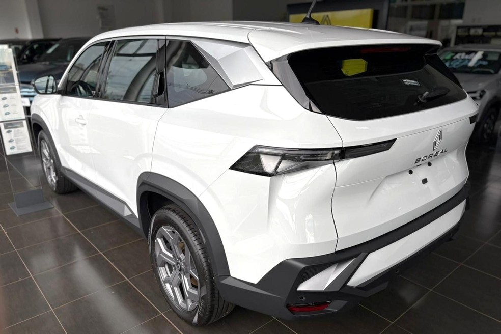 SUV é vendido em três versões, mas algumas sao oferecidas com descontos — Foto: Auto News Brasil/Renault Amazonas