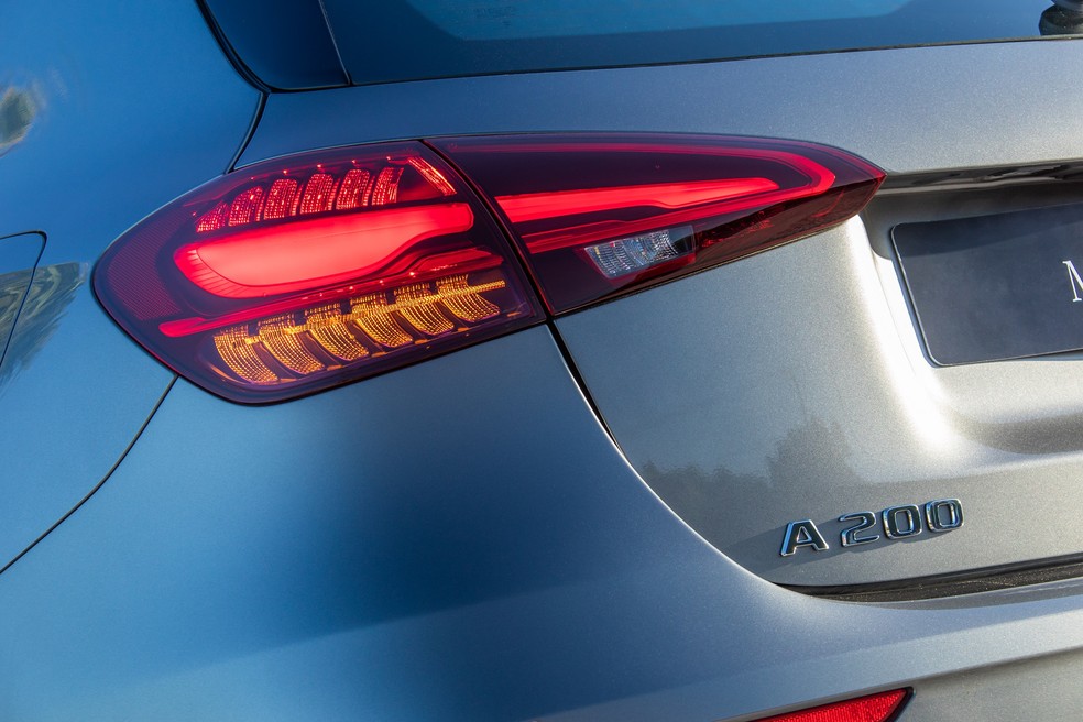 Novo Mercedes-Benz A200 tem lanternas redesenhadas — Foto: Diuvlgação