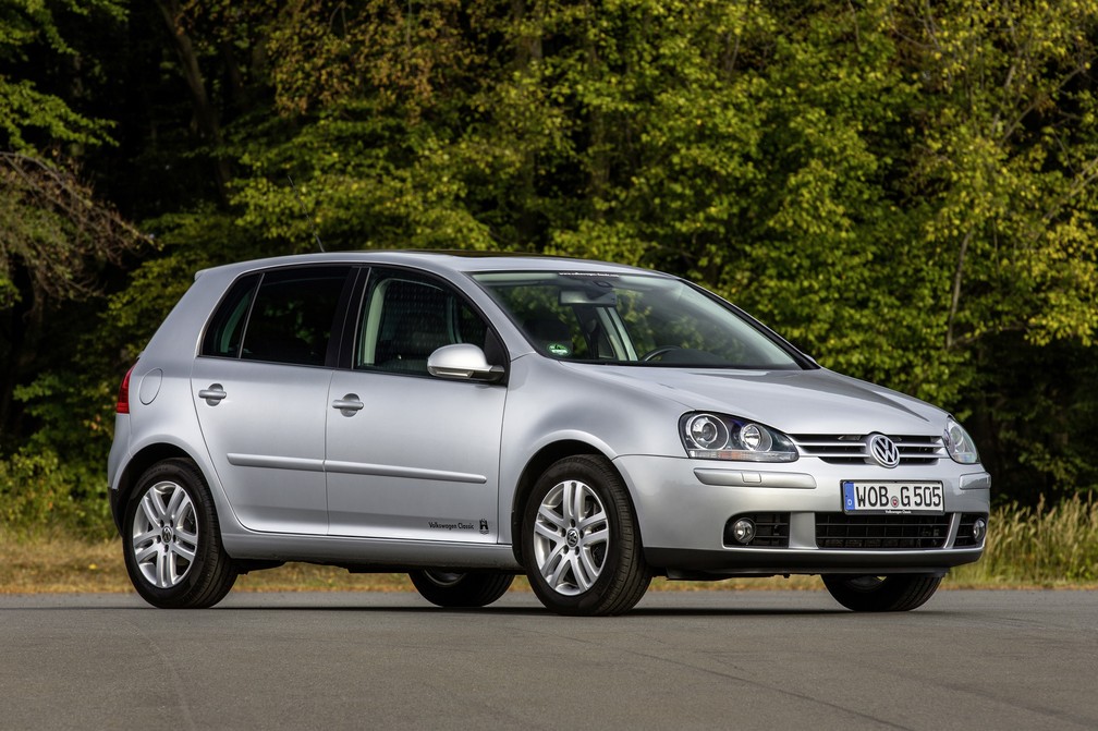 Volkswagen Golf 5: 2003 - 2008 — Foto: Divulgação